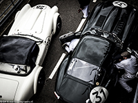Rory Henderson/Darren Turner, AC Cobra, Ross Warburton/Andy Wallace, Jaguar E-type lowdrag coupé, 2013 Goodwood Revival